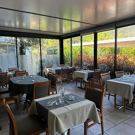 Saint Donat Hotel *
