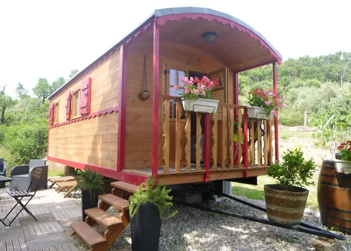 Le Mas Saint Donat * سانت ماكسيم